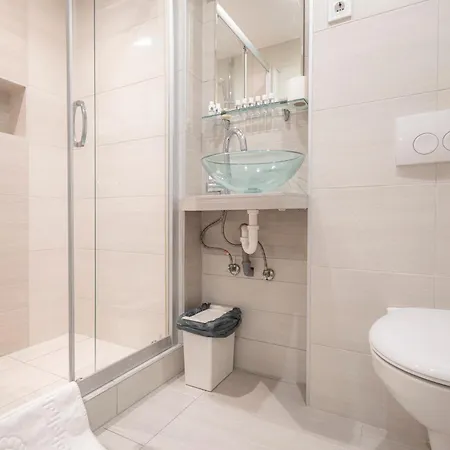 Beautiful Home At Basilca 3-4 Budapest Exterior photo